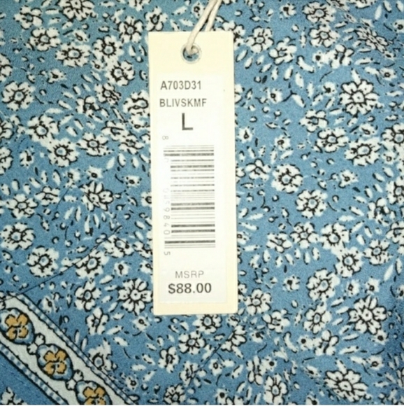 NWT Max Studio Floral Top Large - Picture 7 of 8